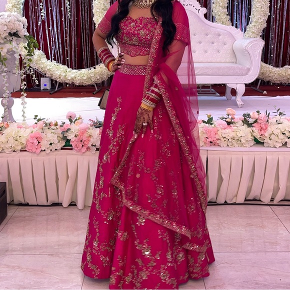 Magenta pink raw silk lehenga set - Picture 3 of 5